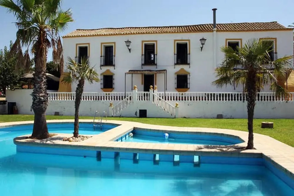 Villa With 6 Bedrooms in Alcalá de Guadaira, With Wonderful City View, Private Pool, Enclosed Garden