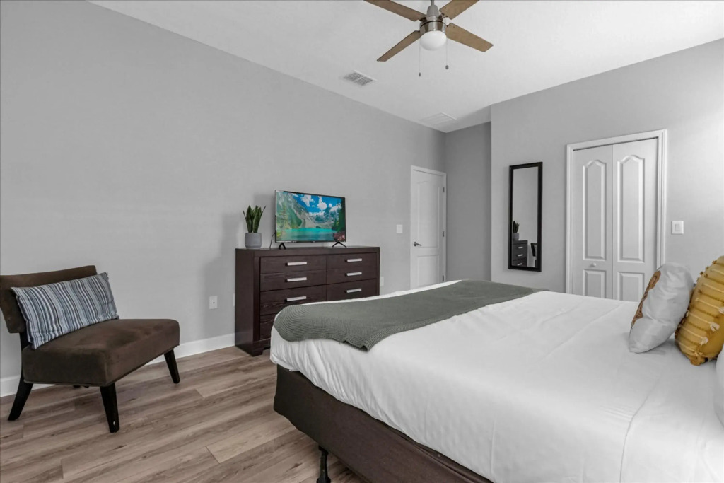Upstay - 23-guest Mansion w Pool Game Room and BBQ