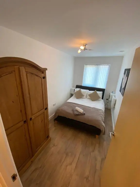 Woking Stylish and Modern 2 bedroom Apartment