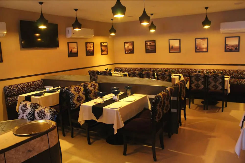 ZUZU Galaxy Annex Hotel