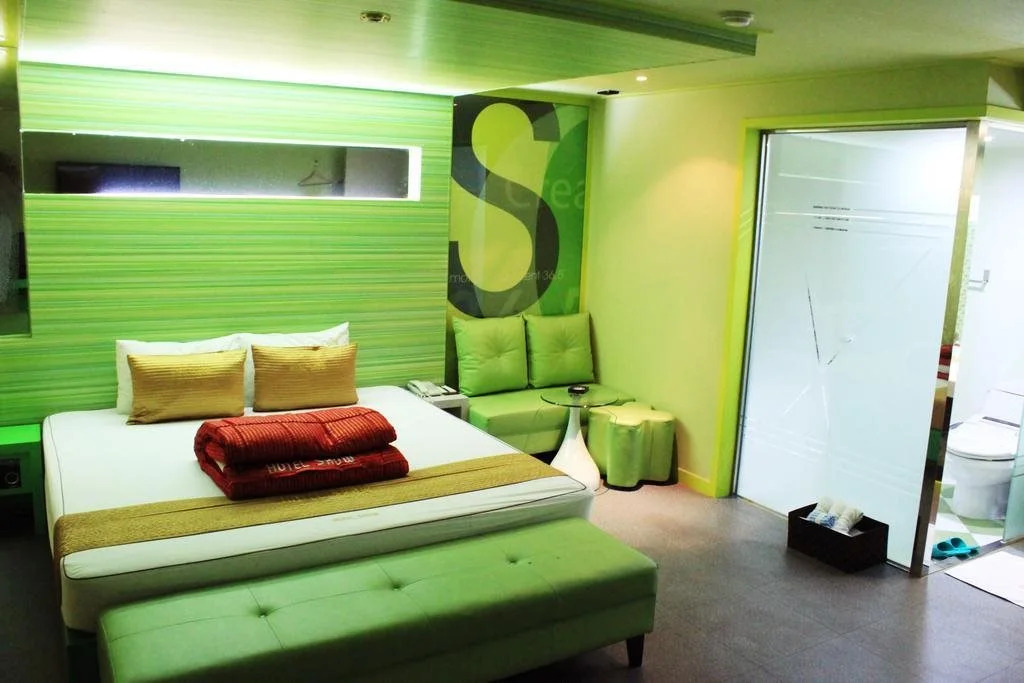 Yangsan Show Hotel