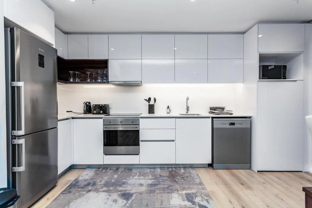 Luxury 16 on Bree Apartments