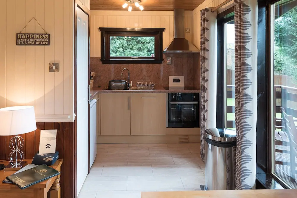 Birch Lodge 23 With Hot Tub, Newton Stewart