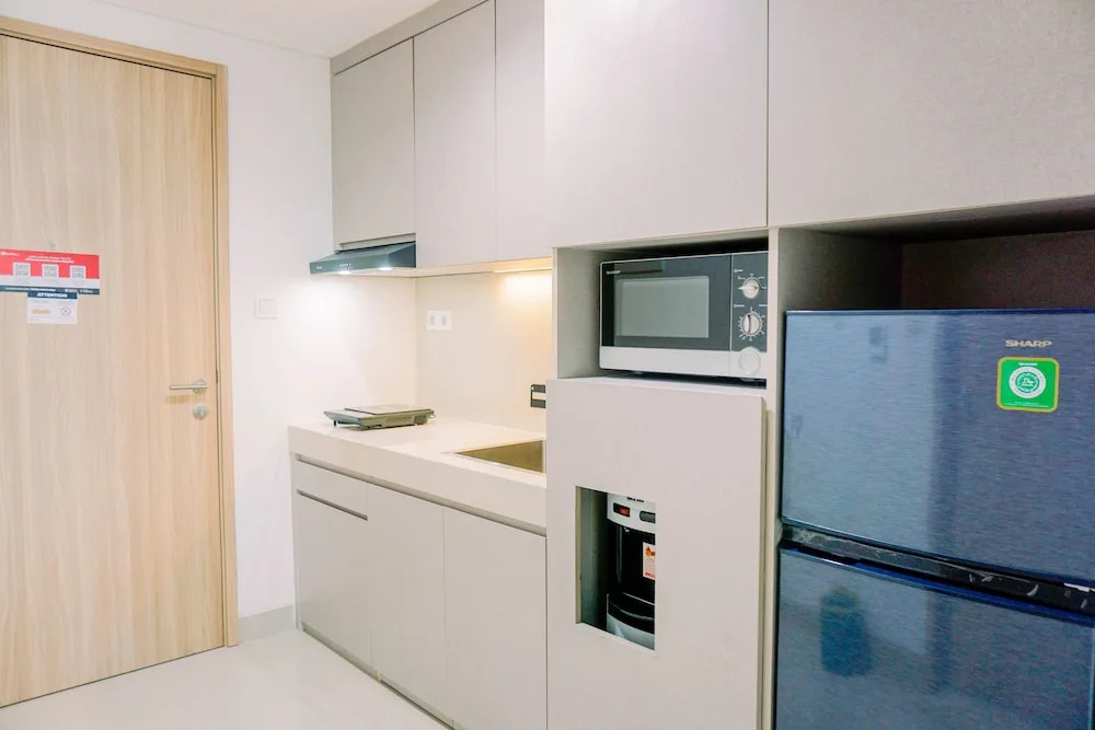 Homey And Simply Look 1Br Bintaro Embarcadero Apartment