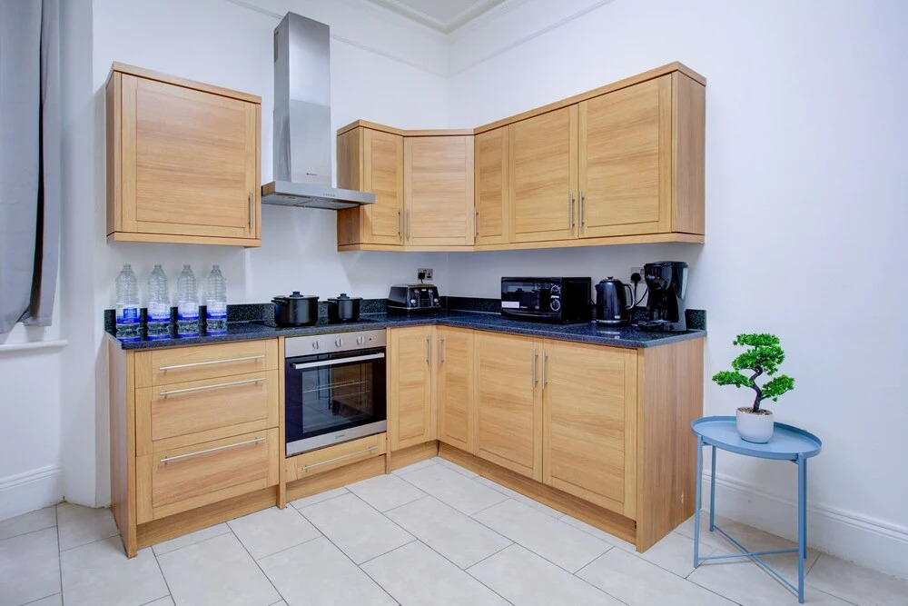 4-bedrooms 2-baths Independent Private Family Flat
