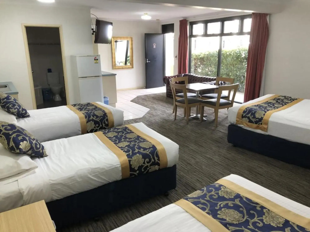 Jacksons Motor Inn