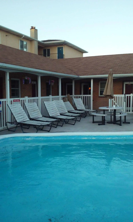 Coral Sands Motel
