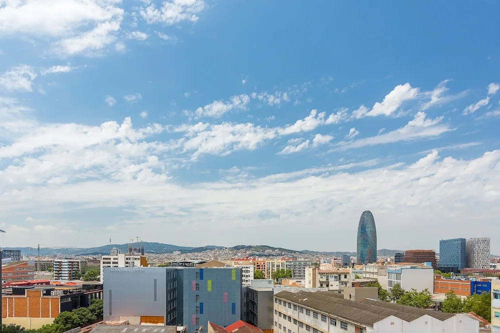 Urban District Apartments - Barcelona Smart Vintage Lofts and Apartments