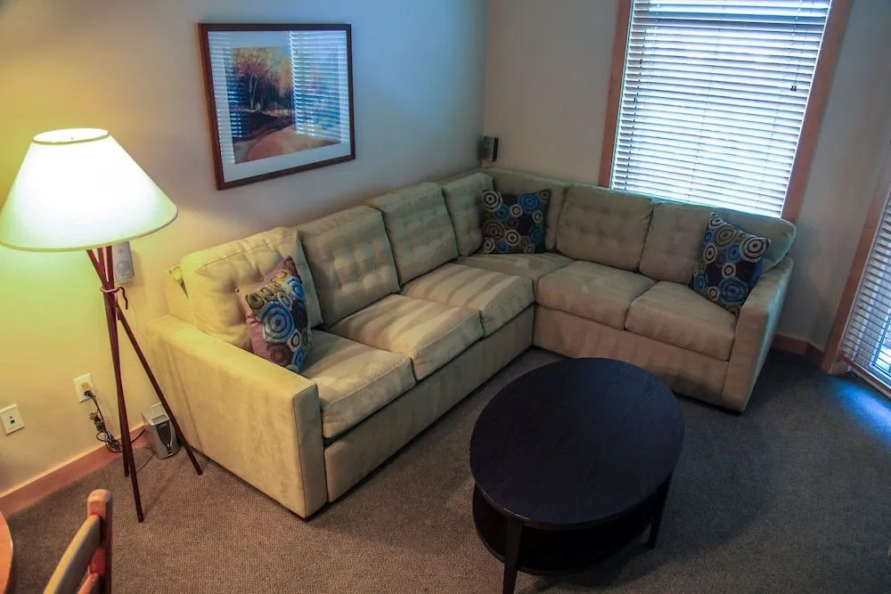 Sunstone #305 1 Bedroom 1 Bathroom Condo