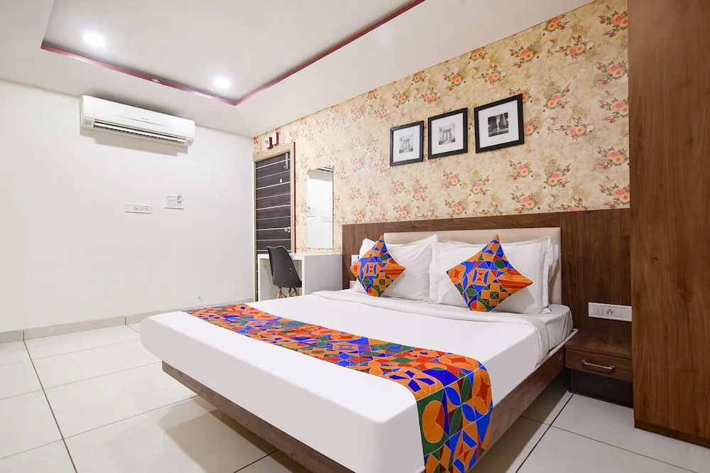 Shree Ram Palace and Restaurant by OYO Rooms
