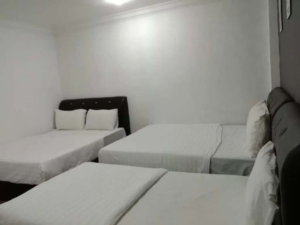 G CITY HOTEL