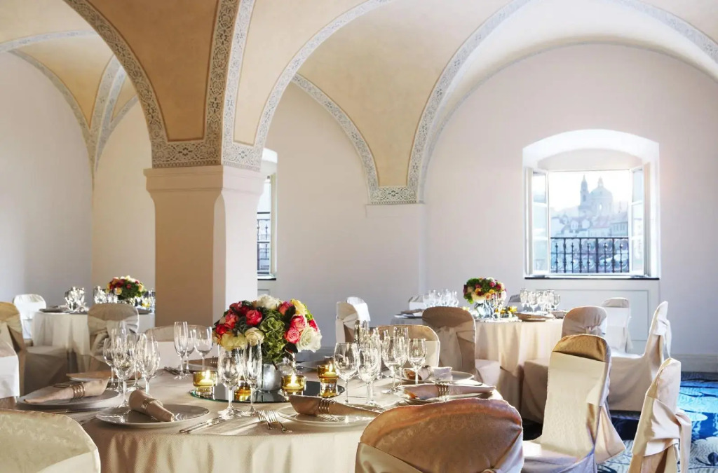 Four Seasons Hotel Prague