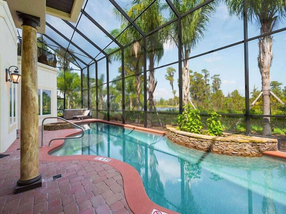 7905 Sea Pearl Circle