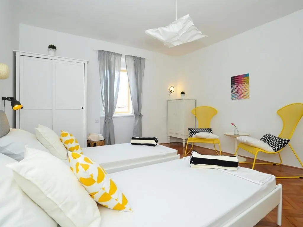 Apartment Tango