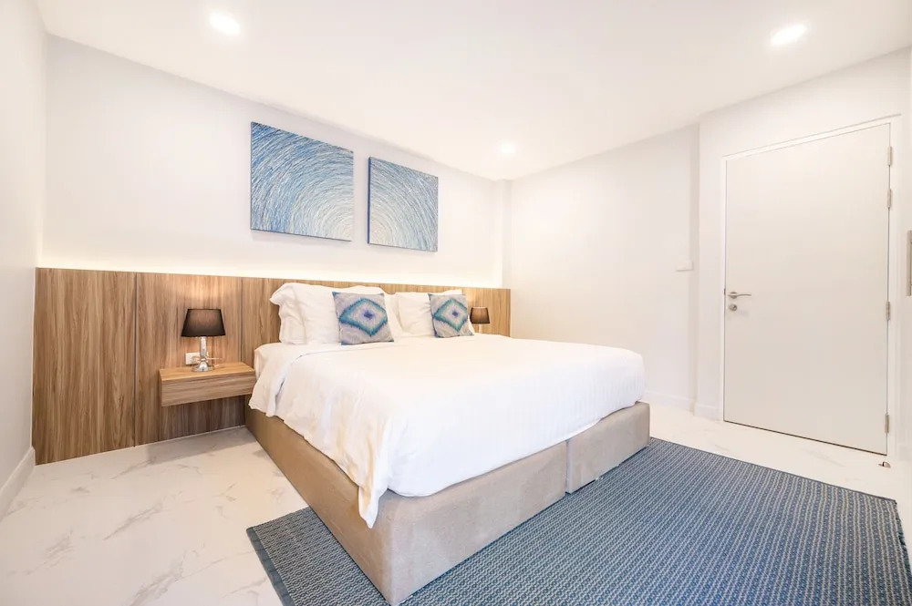 Movenpick Residences 4-Bedroom Pool Villa Beach Access, Na Jomtien Pattaya