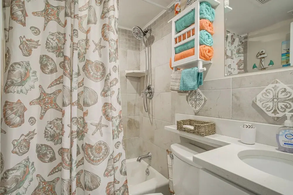 Wildwood Crest Condo w/ Pool & Beach Access!