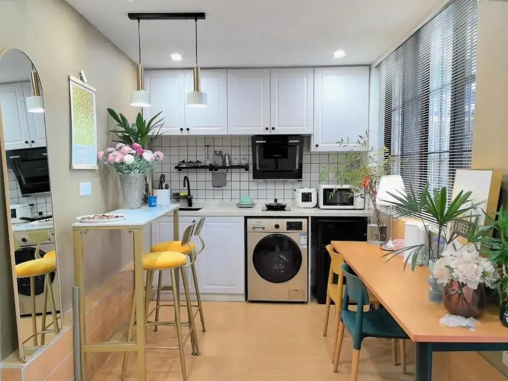 Shanghai Hills&Zinn Changle road Homestay