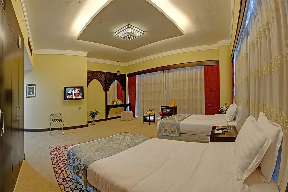 Boutique 7 Hotel and Suites