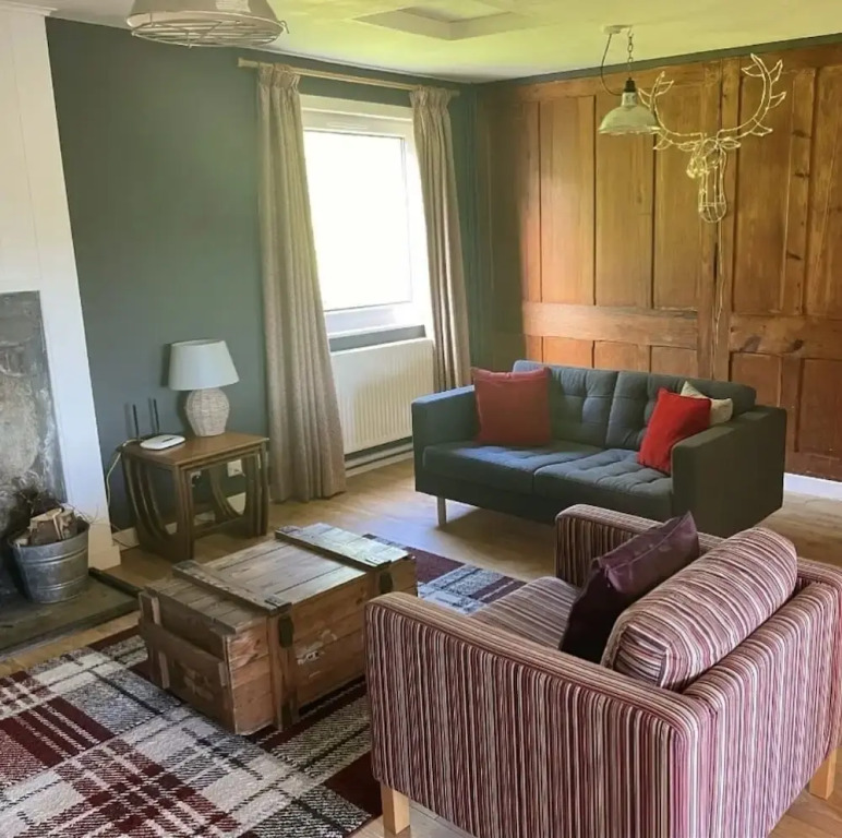 Old Kyle Farm - Stunning Views - 2 mins from Skye Bridge