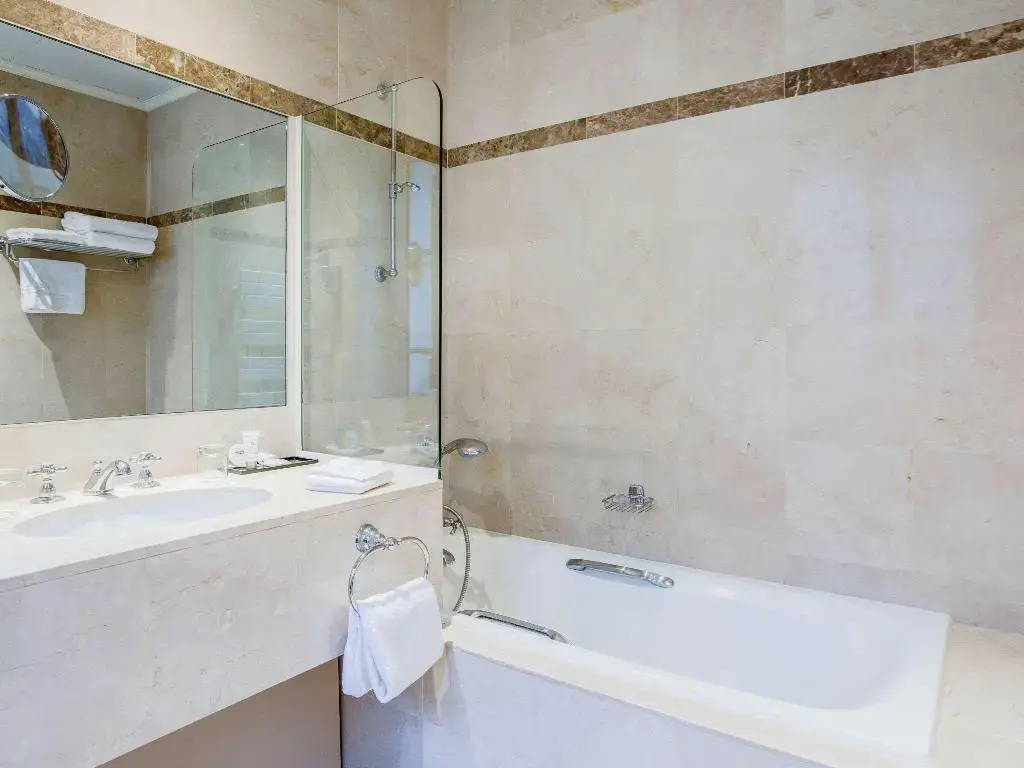Hotel Royal Saint Honoré Paris Louvre