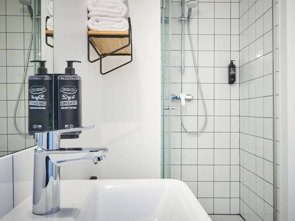 Ibis Styles Paris Gare de lEst Magenta