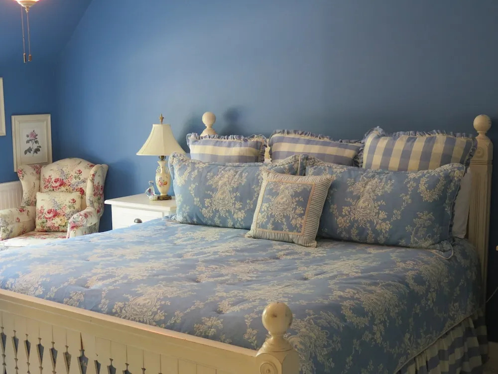 Yellow House B&B