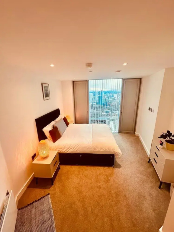 2br-sleeps4-parking-central-cityview