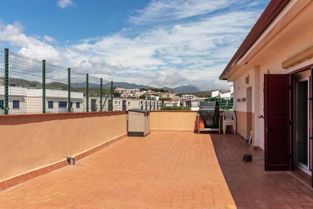SANT CARLES 27 ático con terraza y barbacoa