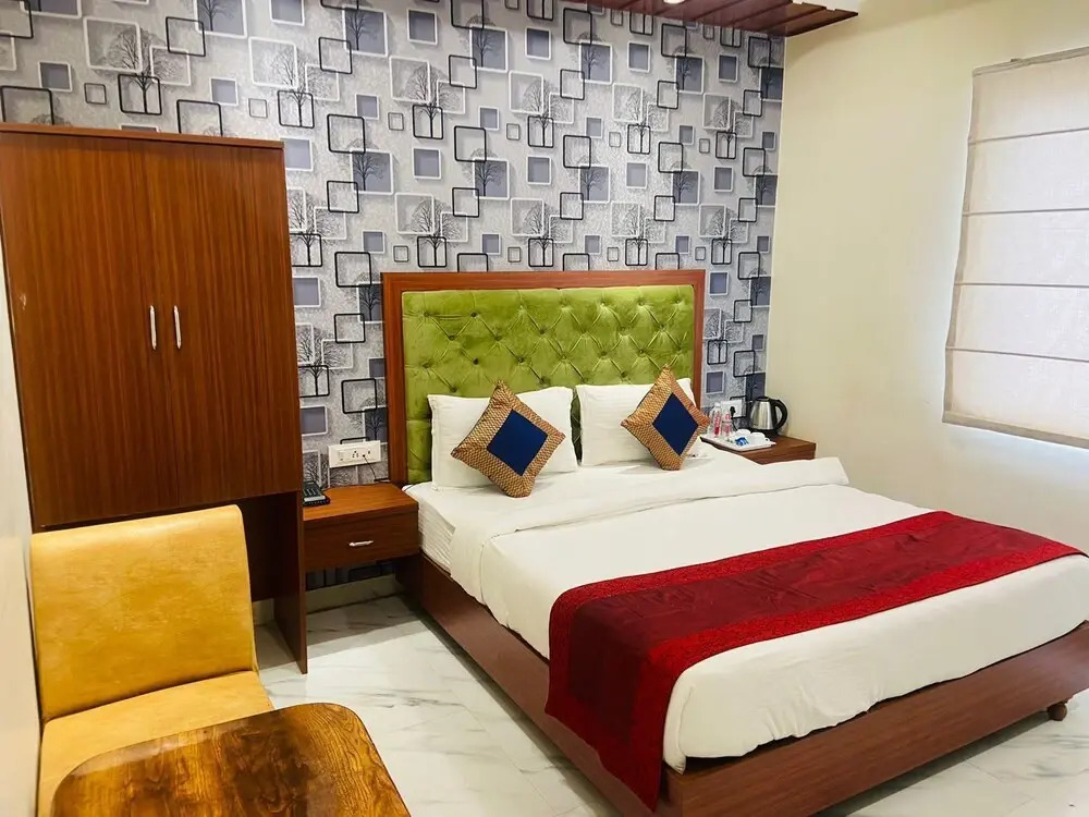 Hotel SV Grand Varanasi