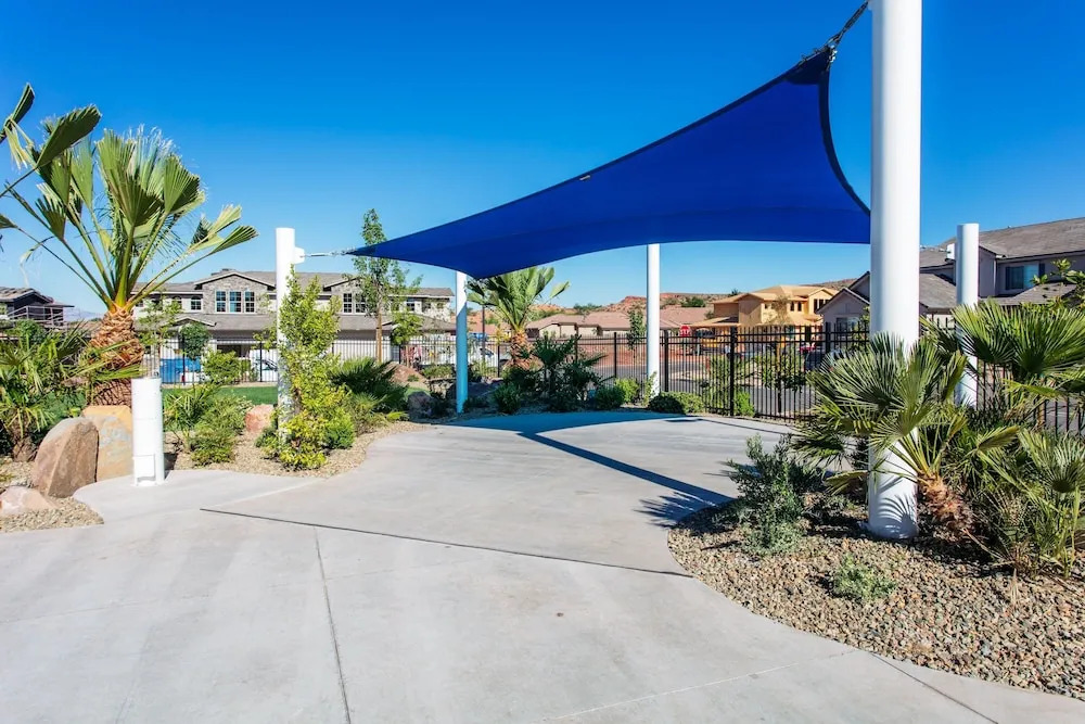 Vacation Home With Easy Access to Bike and Hiking Trails by Redawning