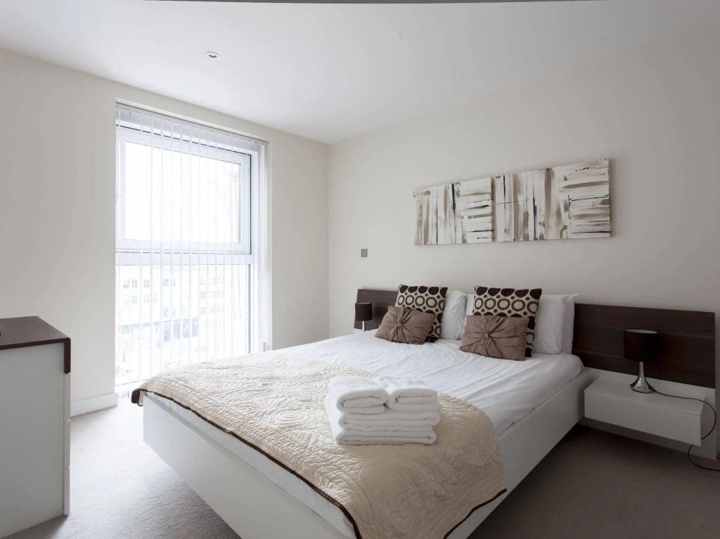Bezier Apartments (No Front Desk Need To Contact Property 5 Days In Advance)