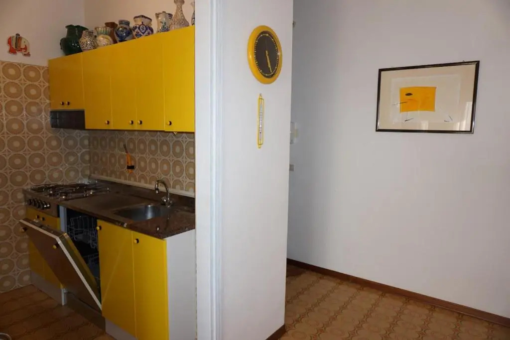 Great Flat With Shared Pool for six Guests-beahost