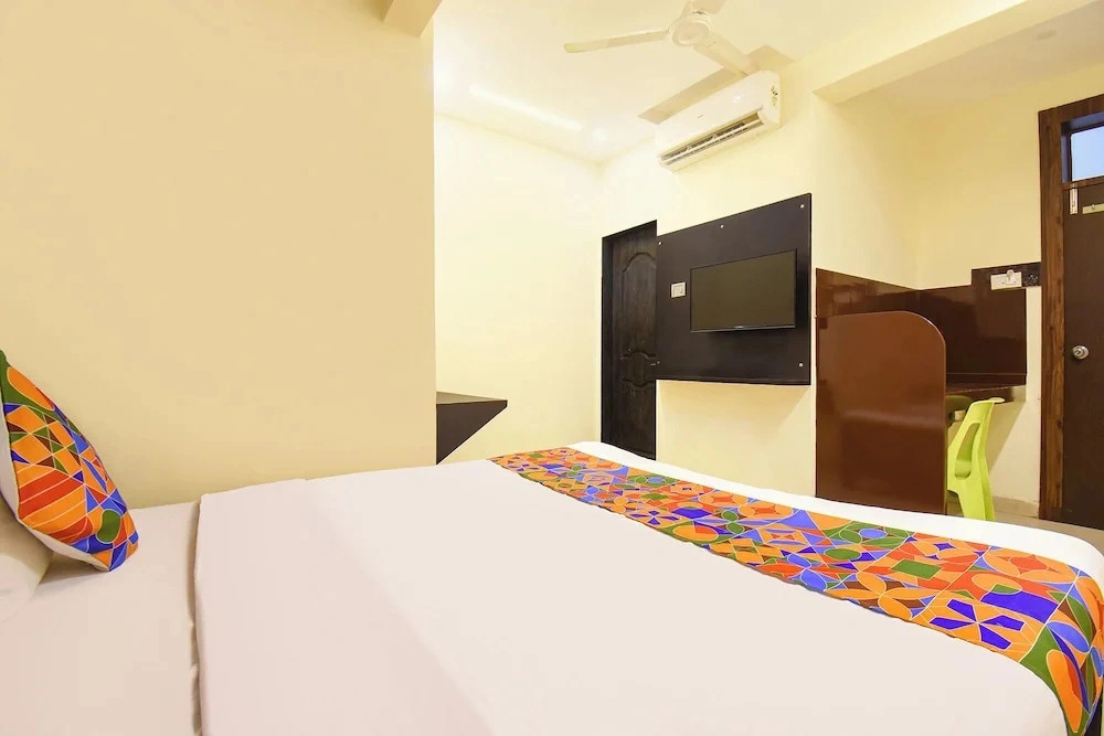 Fabhotel Galaxy Koregaon Park