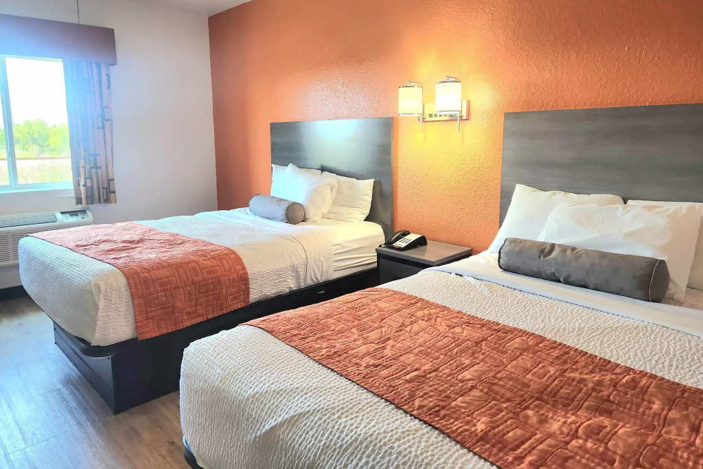 Howard Johnson by Wyndham Galveston
