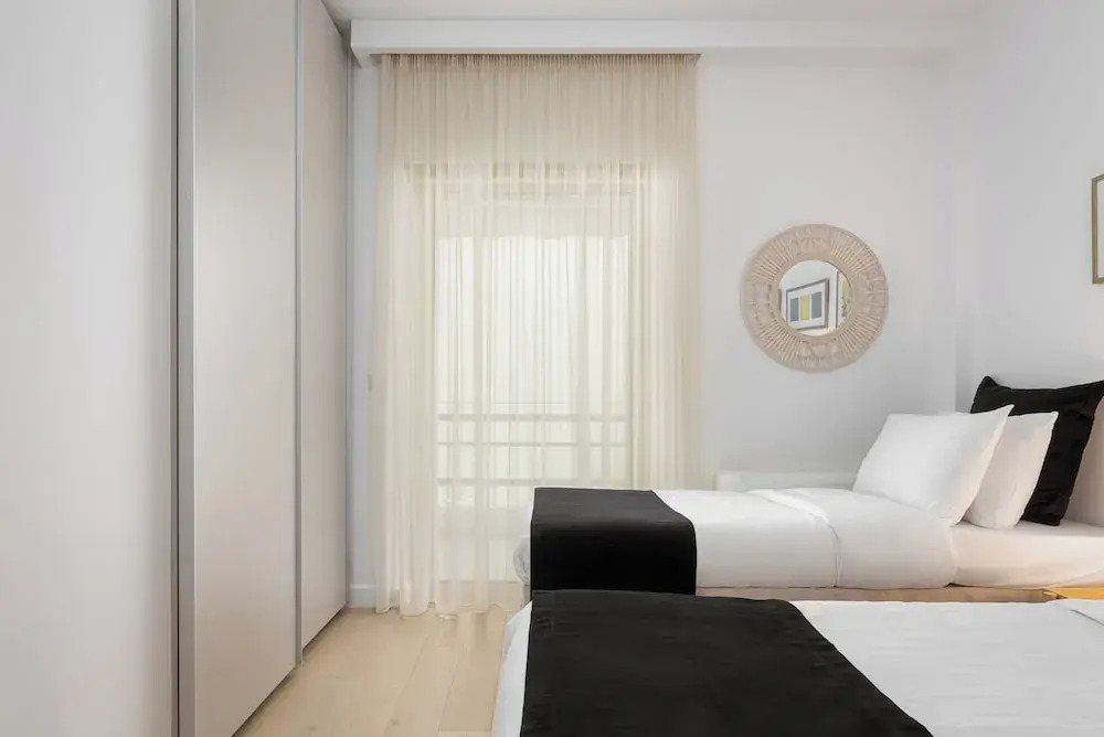 Vouliagmeni Serenity Residence