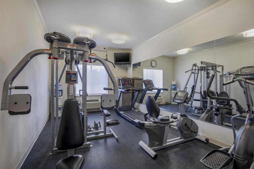 Best Western Limestone Inn and Suites
