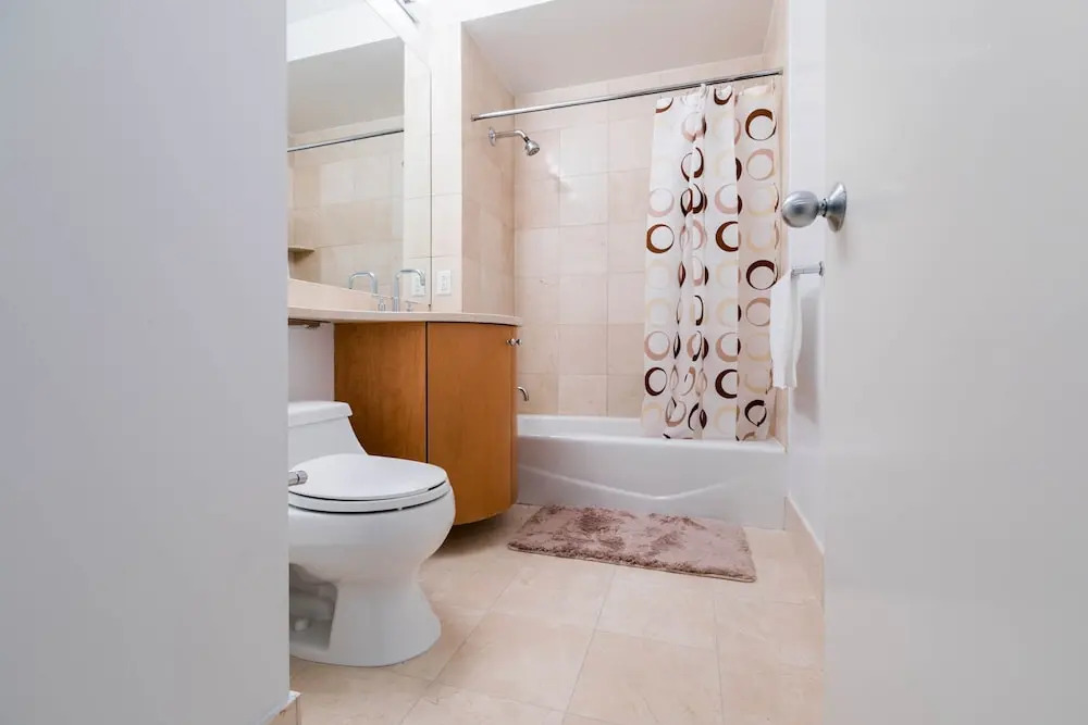 Fully Furnished 1BR in Murray Hills