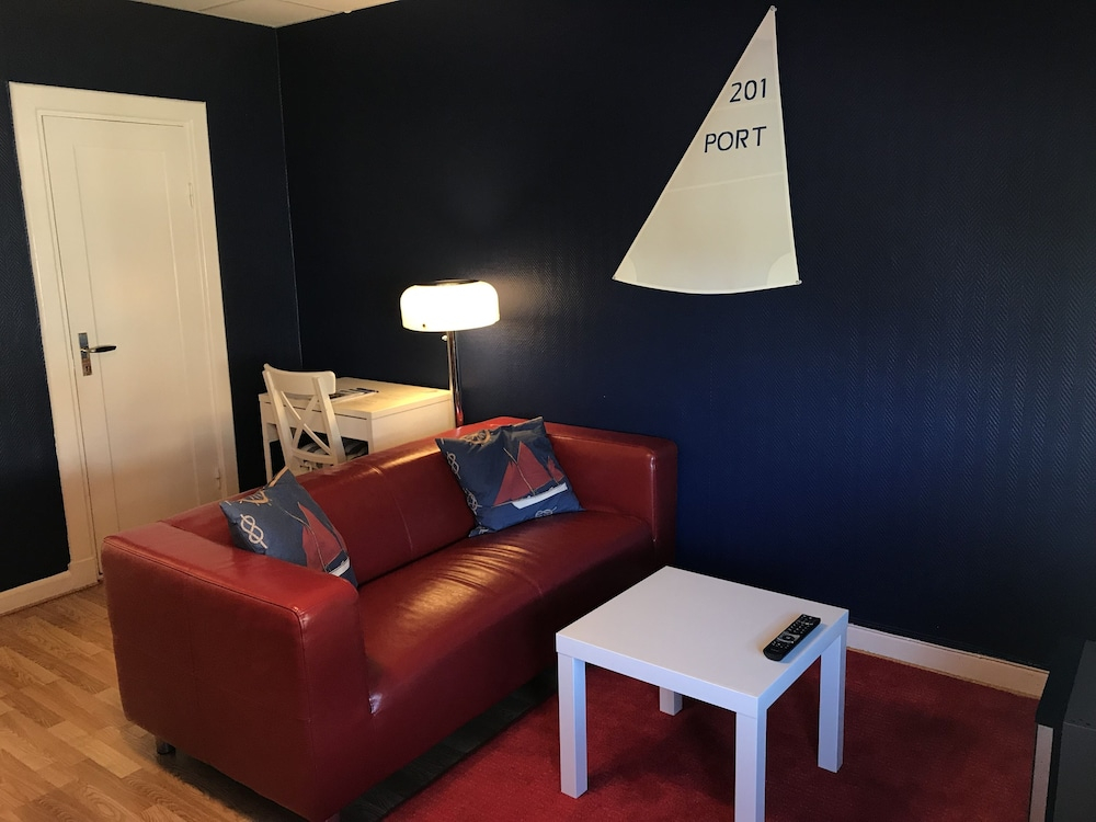 Port Hotel