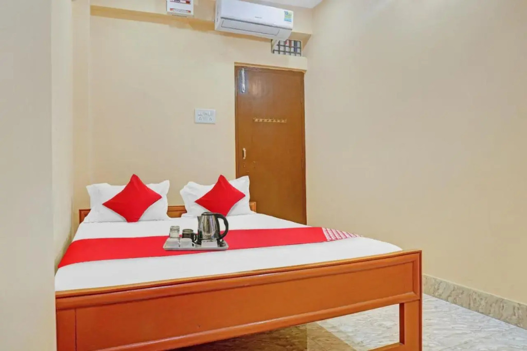 OYO Flagship 70389 Shree Hotel New Rajdhani