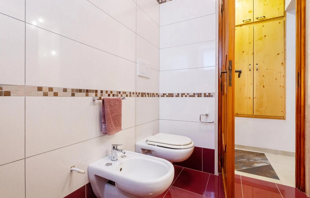 Amazing Apartment in Selva di Fasano With Wifi and 2 Bedrooms