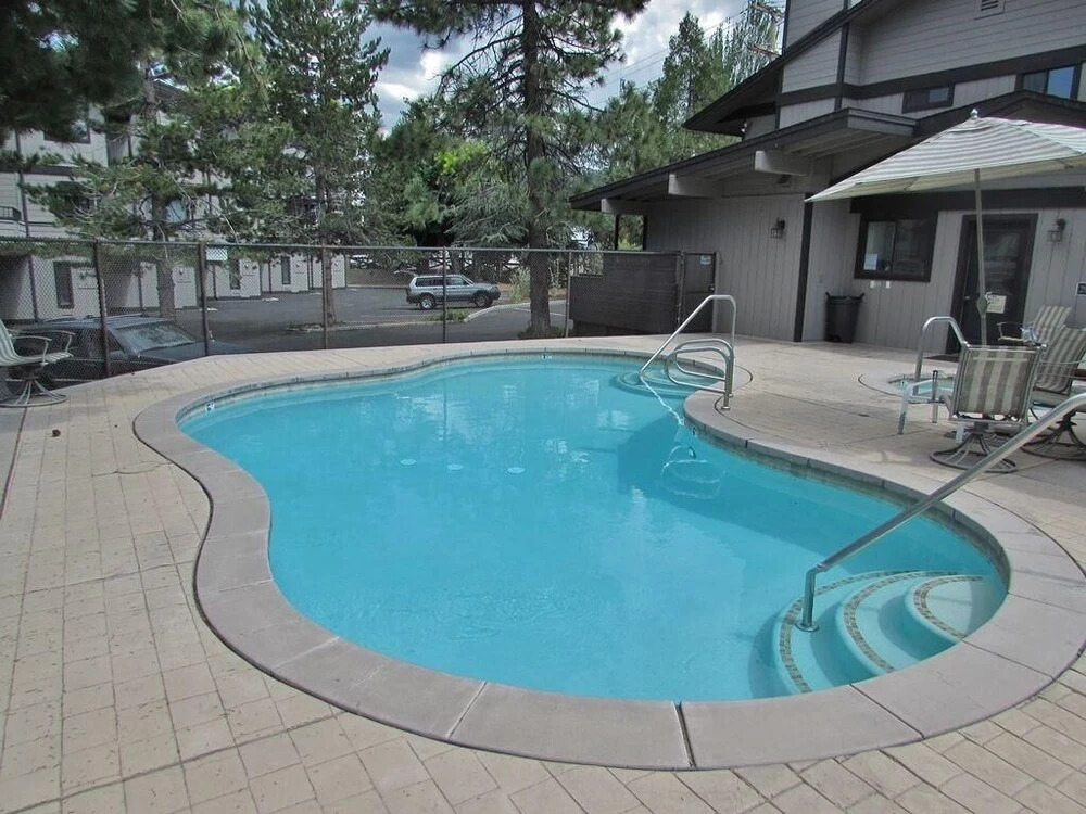 029 Lakefront Luxury Home