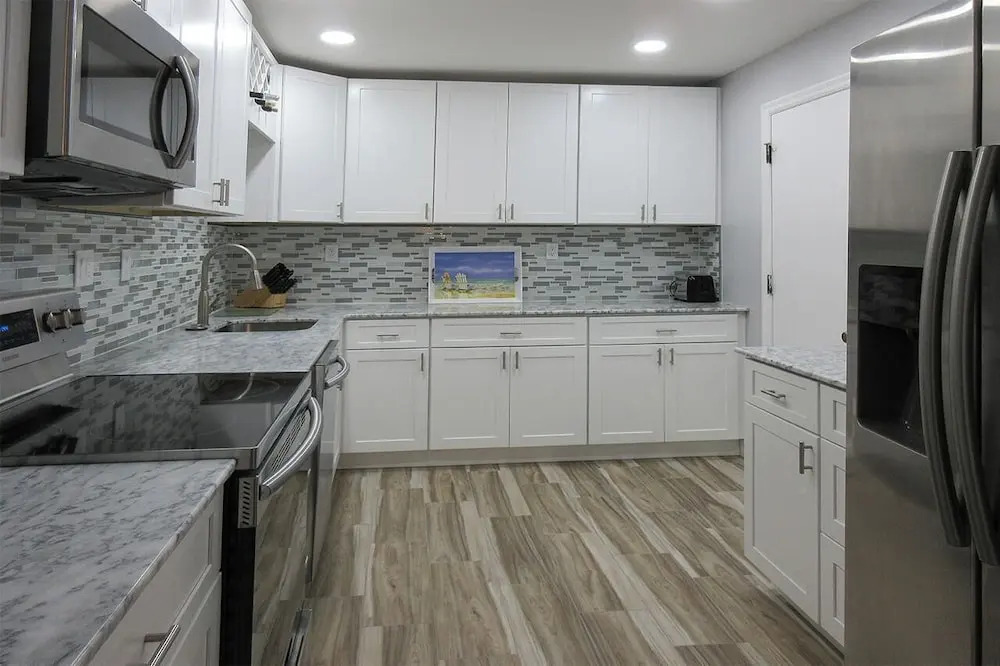 Creciente 213N - 2 Br Condo