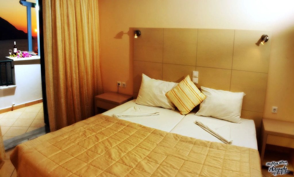 Elena Village Hotel & Suites