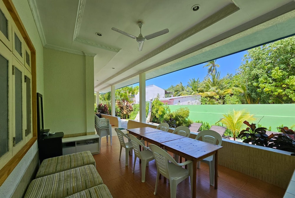 Kuri Himandhoo Inn