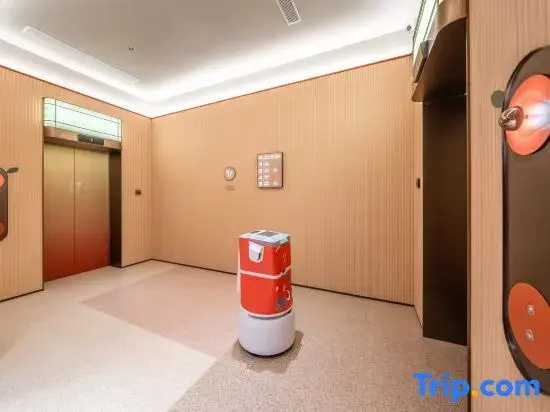 Orange Hotel (Liupanshui High-Speed Rail Station Renmin Square Branch)
