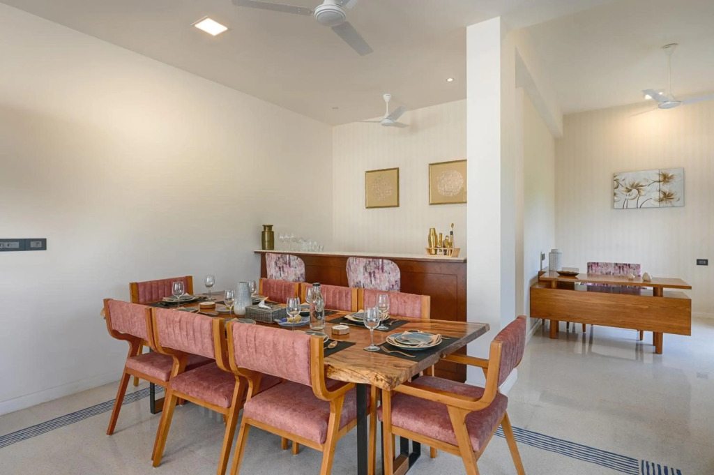 Melhor Stays Villa - L-M102 Luxurious 4BHK villa with private pool, Anjuna