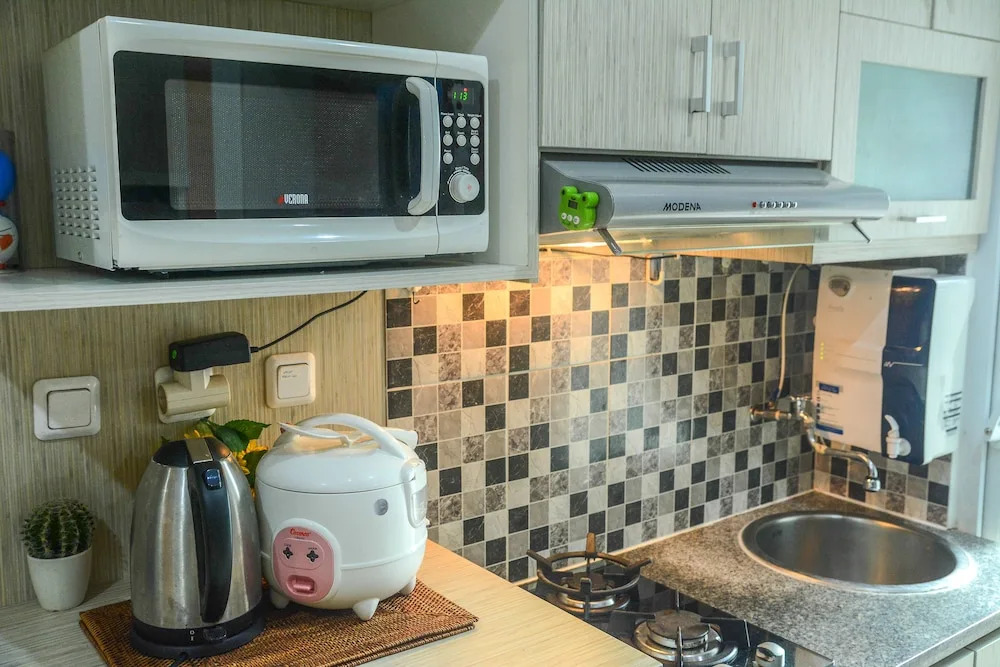 1 Bedroom at Green Pramuka Apartment by Travelio