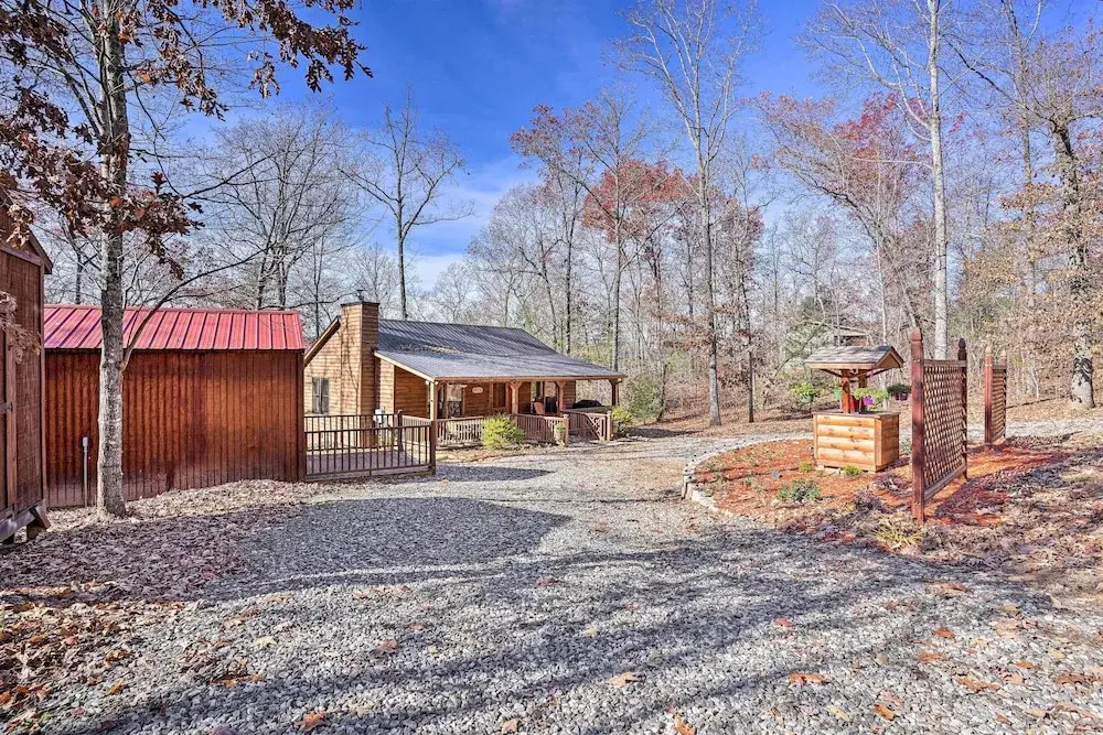 'serenity Cabin' w/ Furnished Deck