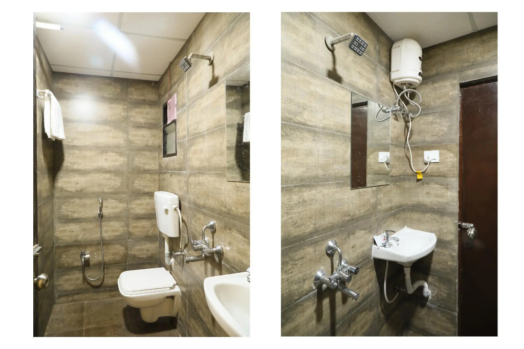 OYO 28069 Hotel Leo Star