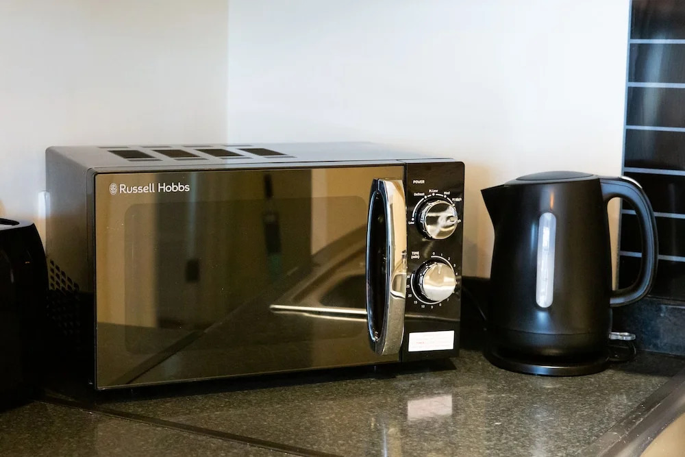 Velvet 1-bedroom Apartment With Balcony, Hoddesdon